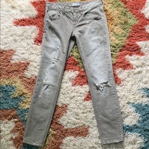 Mid-Rise Free People distressed Gray Jeans